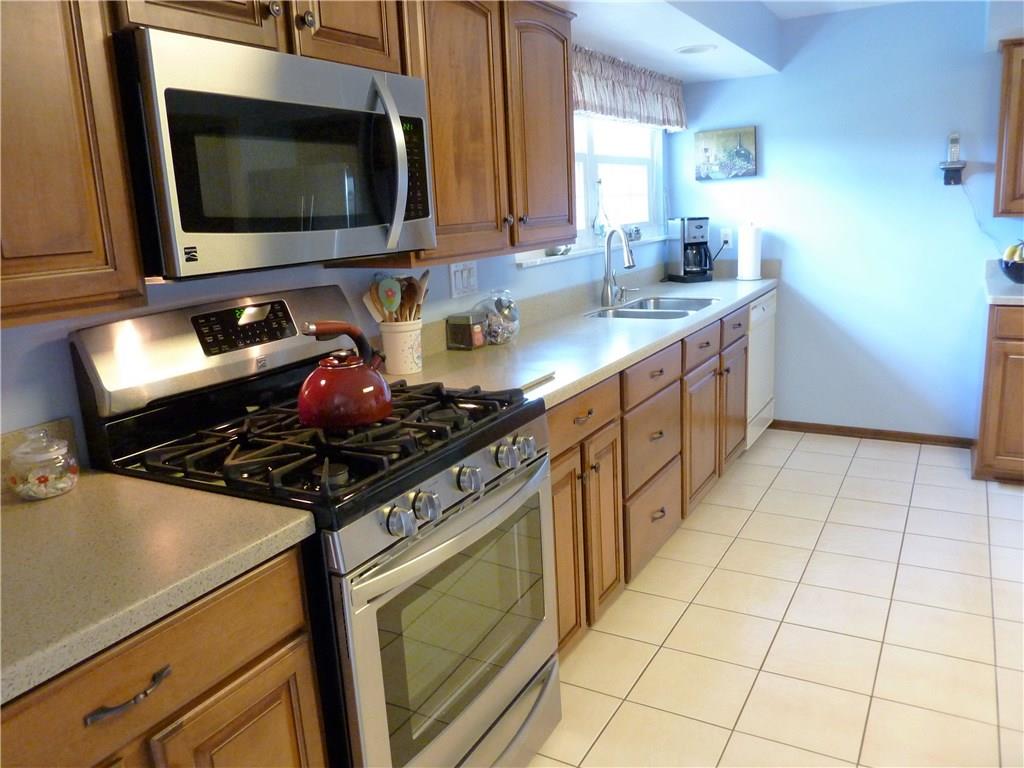 2012 Red Coach Road Allison Park, PA 15101 - Photo 8 of 17 Stainless Steel Appliances