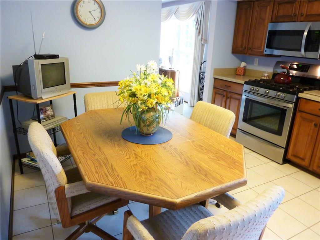 2012 Red Coach Road Allison Park, PA 15101 - Photo 9 of 17 Nice space for casual dinning in the Eat-in Kitchen