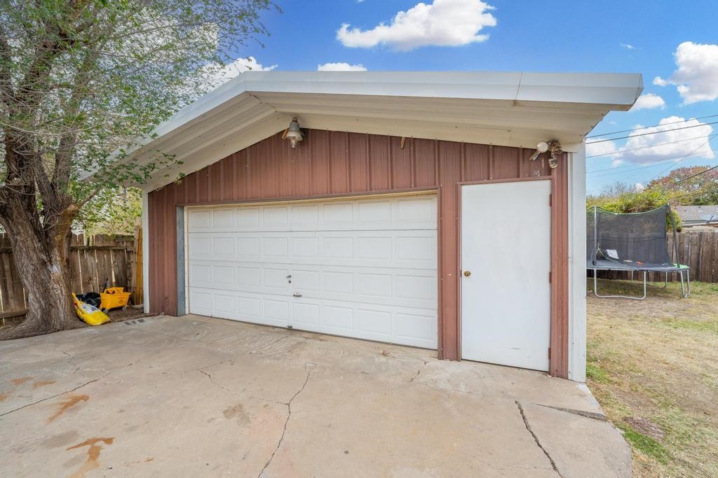 2404 West Rita Street Wichita, KS 67213 - Photo 28 of 36