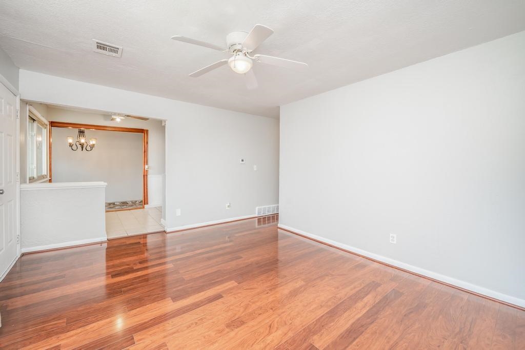 2404 West Rita Street Wichita, KS 67213 - Photo 8 of 36