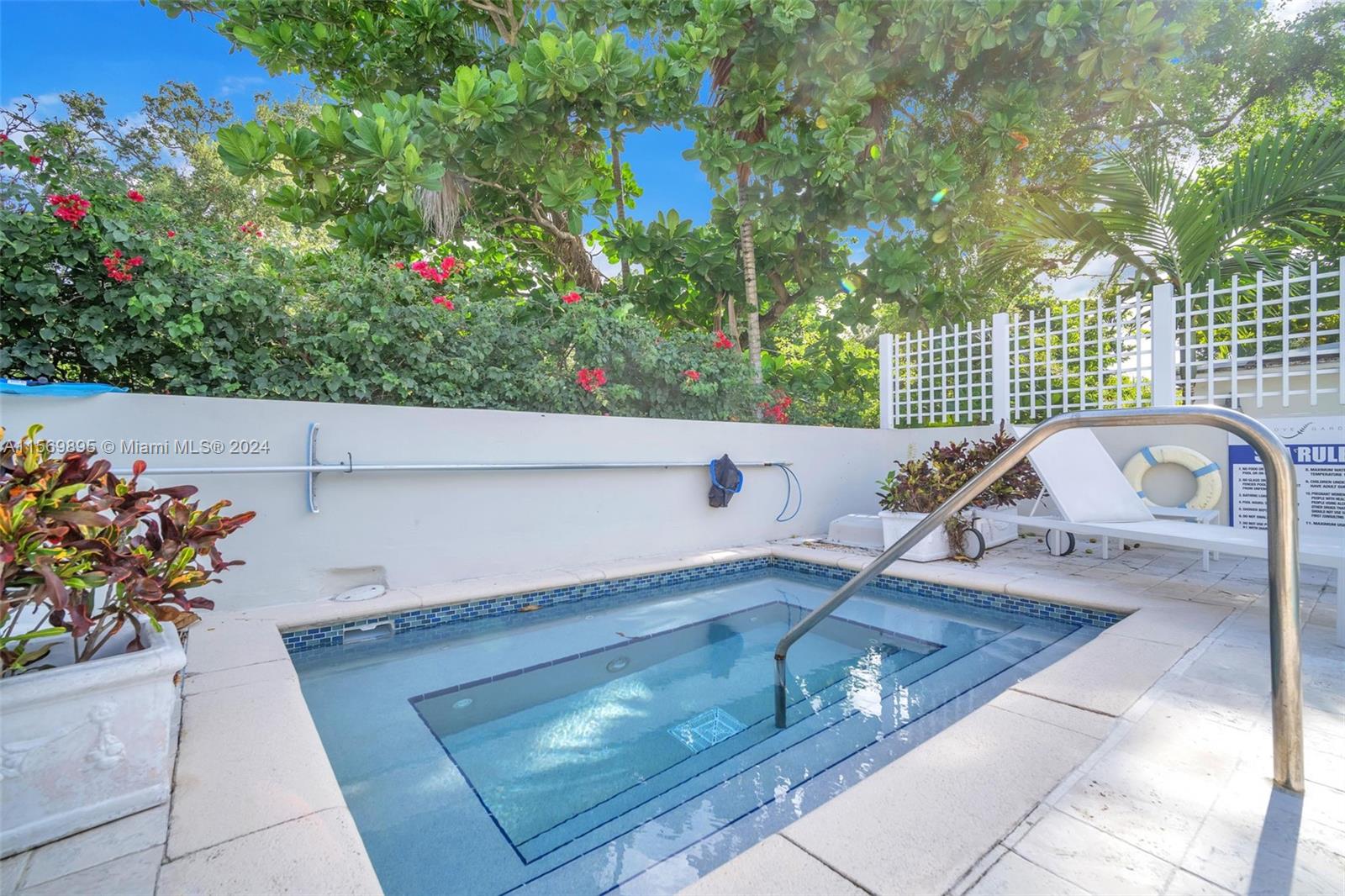 3540 Main Highway, Unit 310 Miami, FL 33133 - Photo 29 of 47 a view of backyard with a potted plant