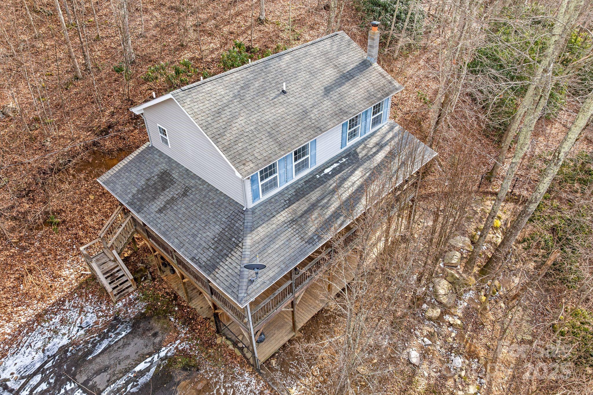 842 Grouse Road Clyde, NC 28721 - Photo 2 of 33