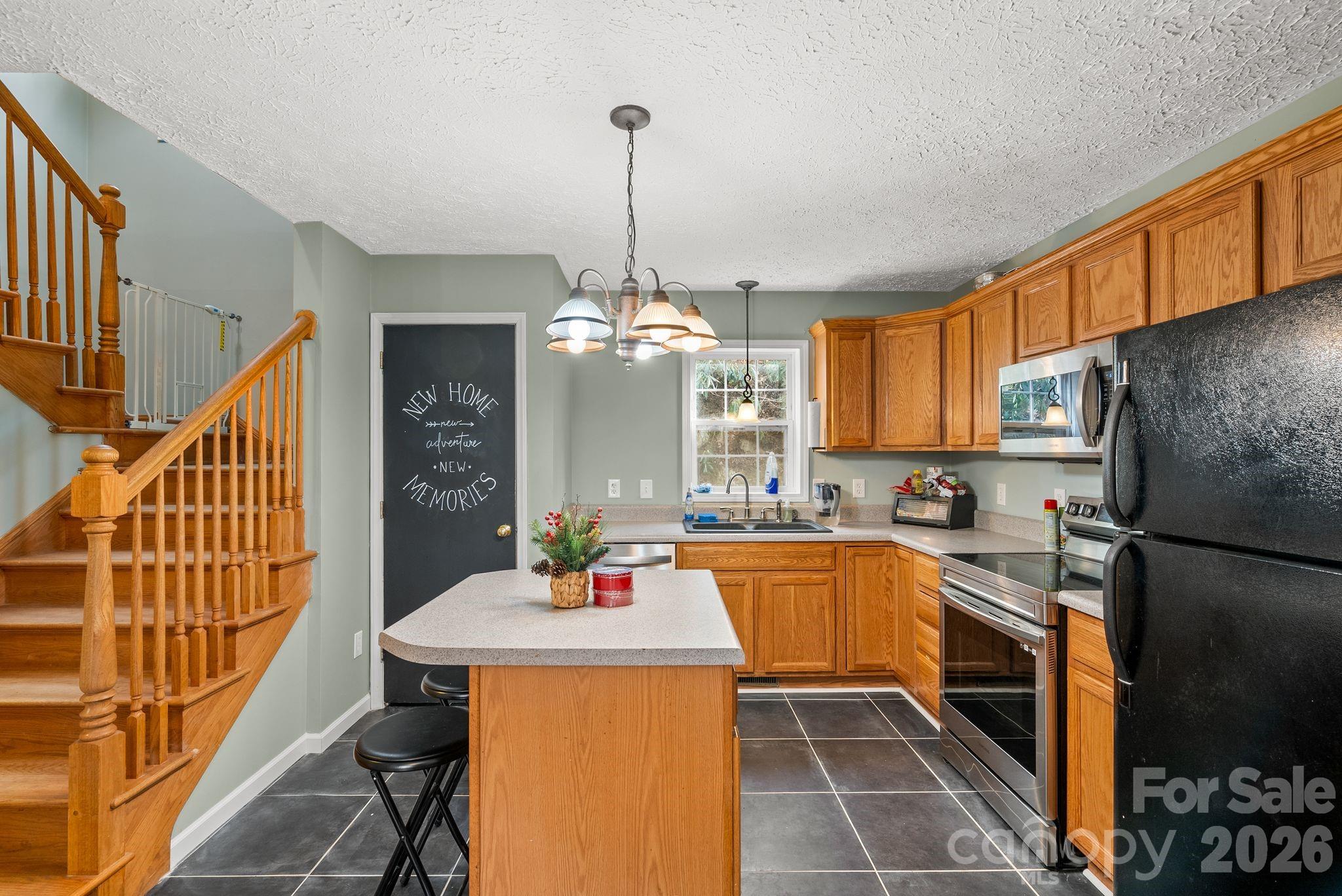 842 Grouse Road Clyde, NC 28721 - Photo 10 of 32