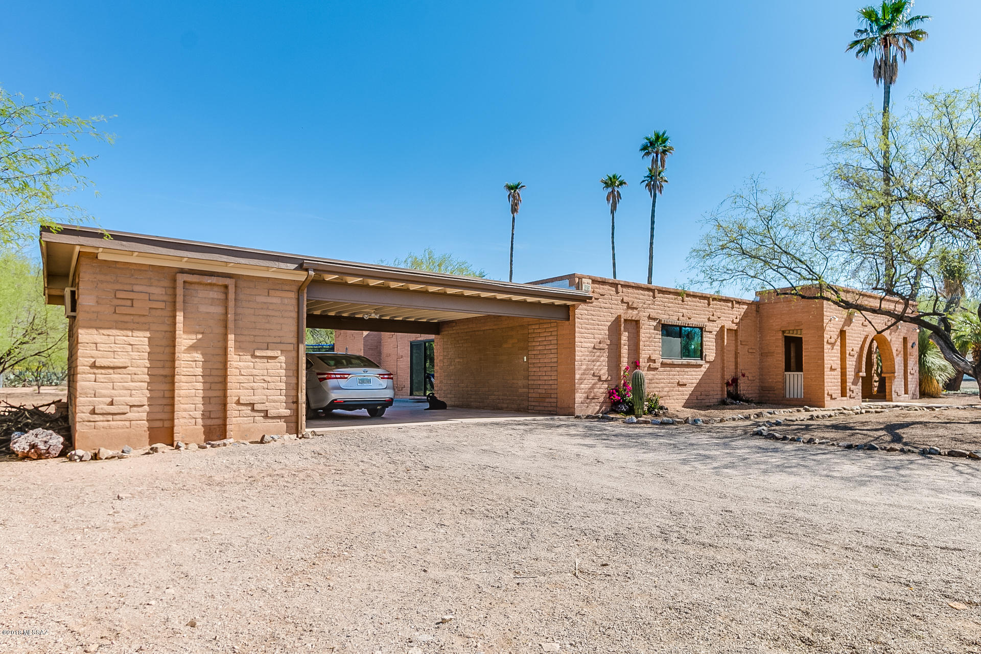11141 East Limberlost Road Tucson, AZ 85749 - Photo 3 of 34