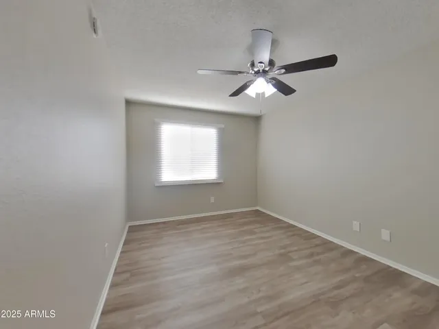 $1,829 | 13601 North 41st Street, Phoenix, AZ 85032