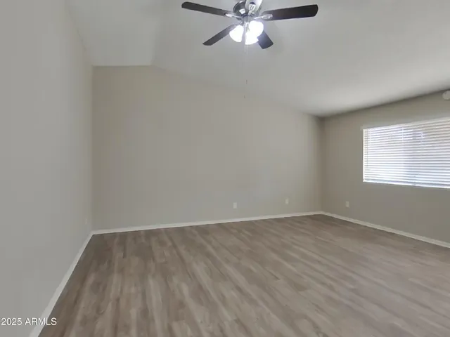 $1,829 | 13601 North 41st Street, Phoenix, AZ 85032
