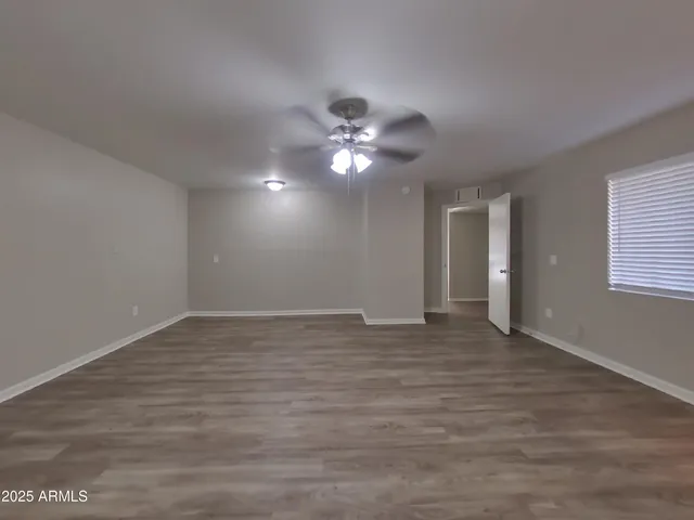 $1,829 | 13601 North 41st Street, Phoenix, AZ 85032