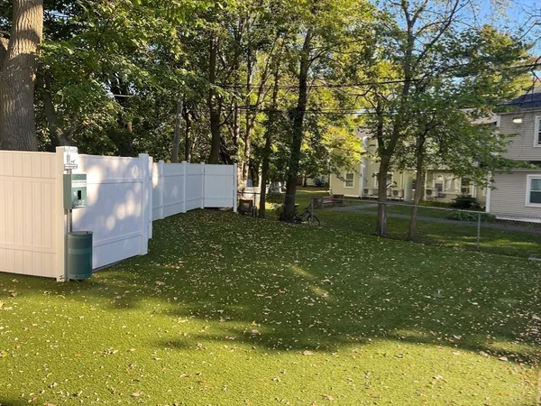 $4,000 | 45 Spring Street, Unit 18, Boston, MA 02132