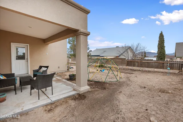$280,000 | 5822 Willet Drive, Santa Teresa, NM 88008