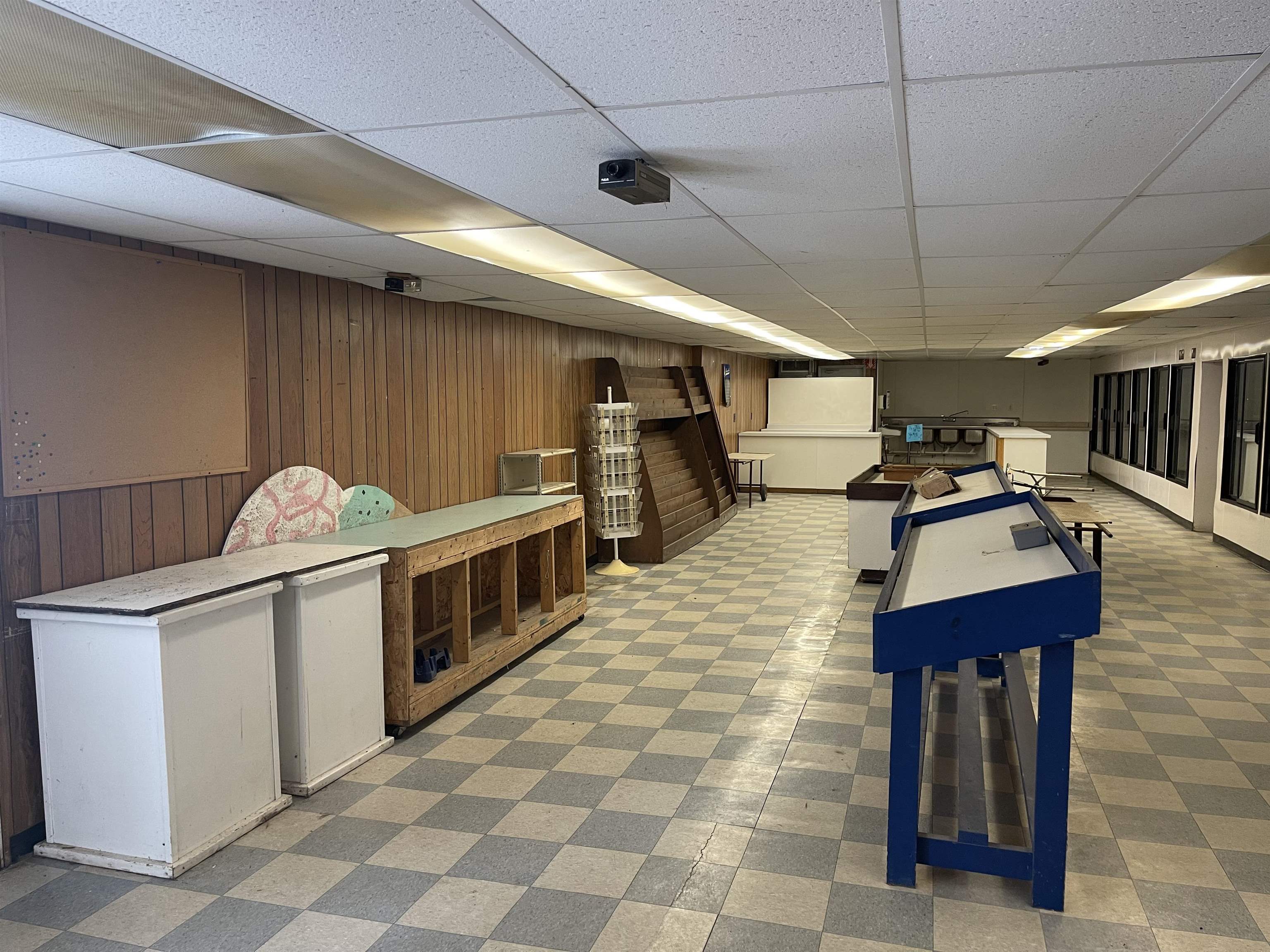 105 Saginaw Street Sterling, MI 48659 - Photo 8 of 29 1900882-7.JPG
