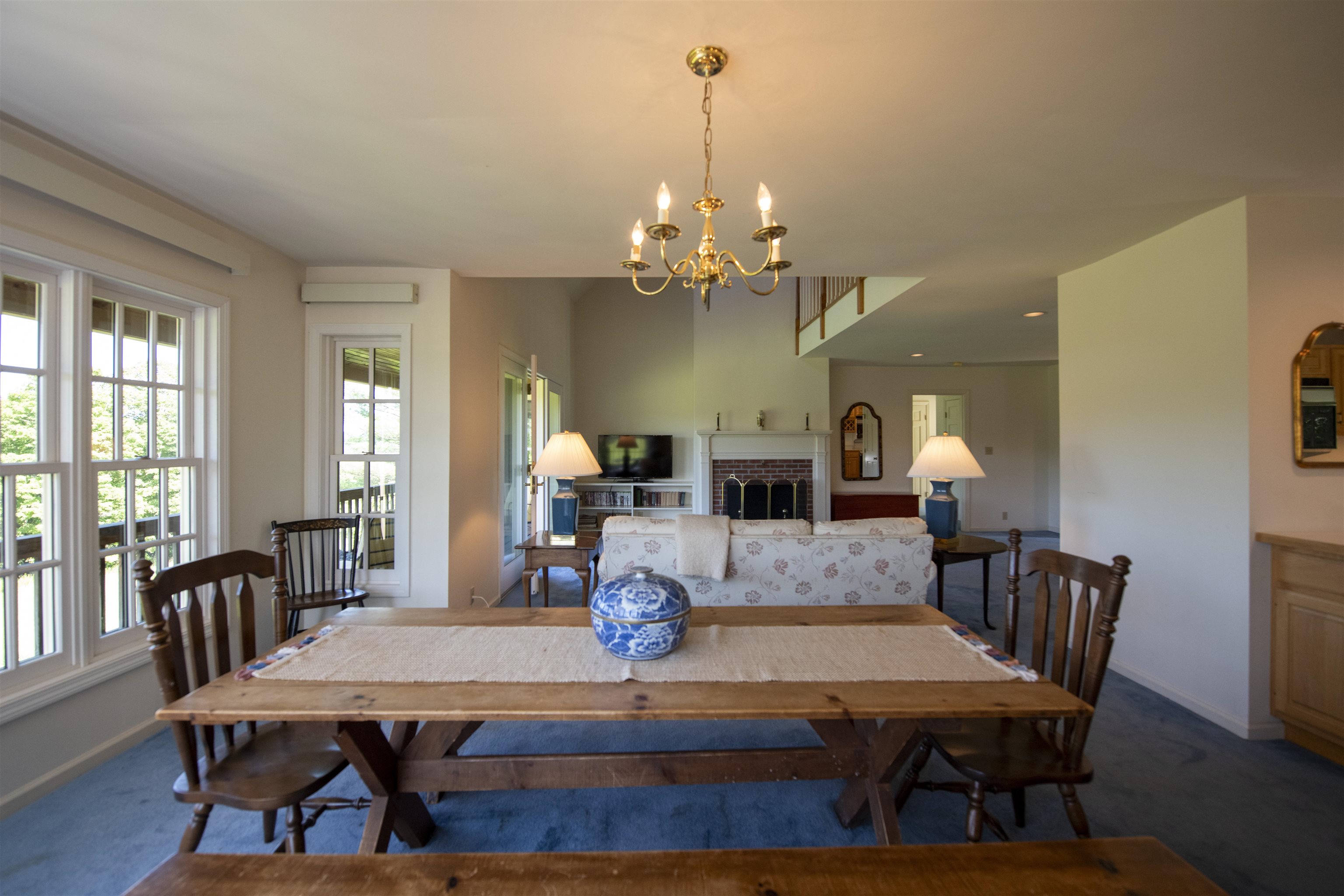 793 Hillside Road Hartford, VT 05059 - Photo 3 of 43 Gallery Image 3