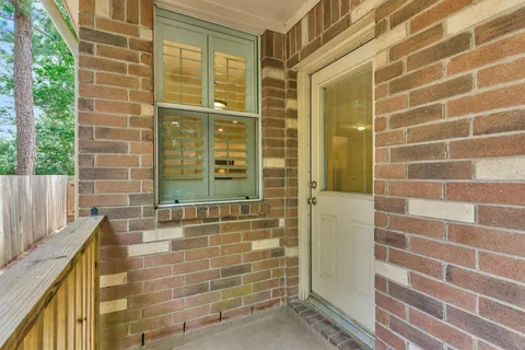 $389,000 | 59 South Lace Arbor Drive, The Woodlands, TX 77382