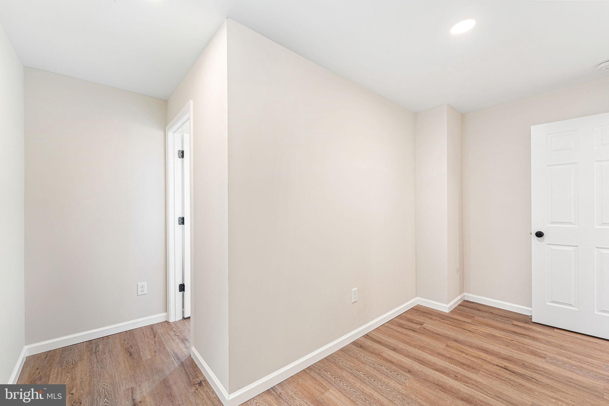 323 Morris Street Gloucester City, NJ 08030 - Photo 11 of 22