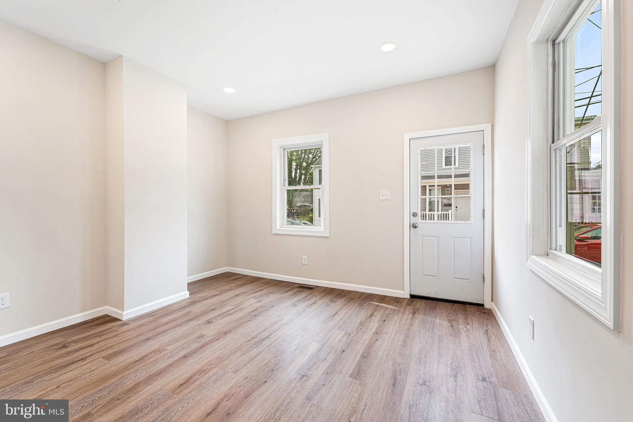 323 Morris Street Gloucester City, NJ 08030 - Photo 2 of 22