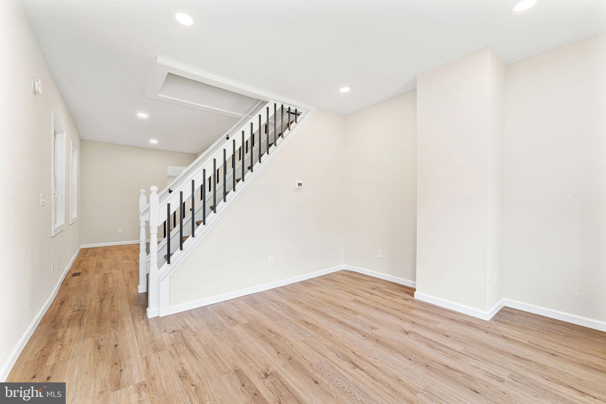 323 Morris Street Gloucester City, NJ 08030 - Photo 3 of 22