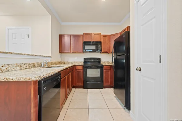 $1,525 | 4917 Appleseed Court, San Antonio, TX 78238