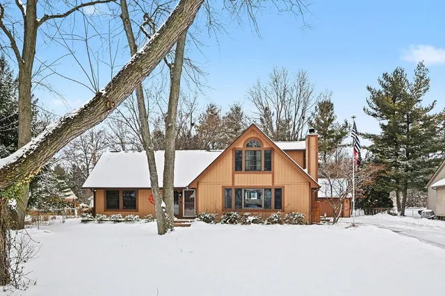 $599,900 | 20095 Shadyside Street, Livonia, MI 48152