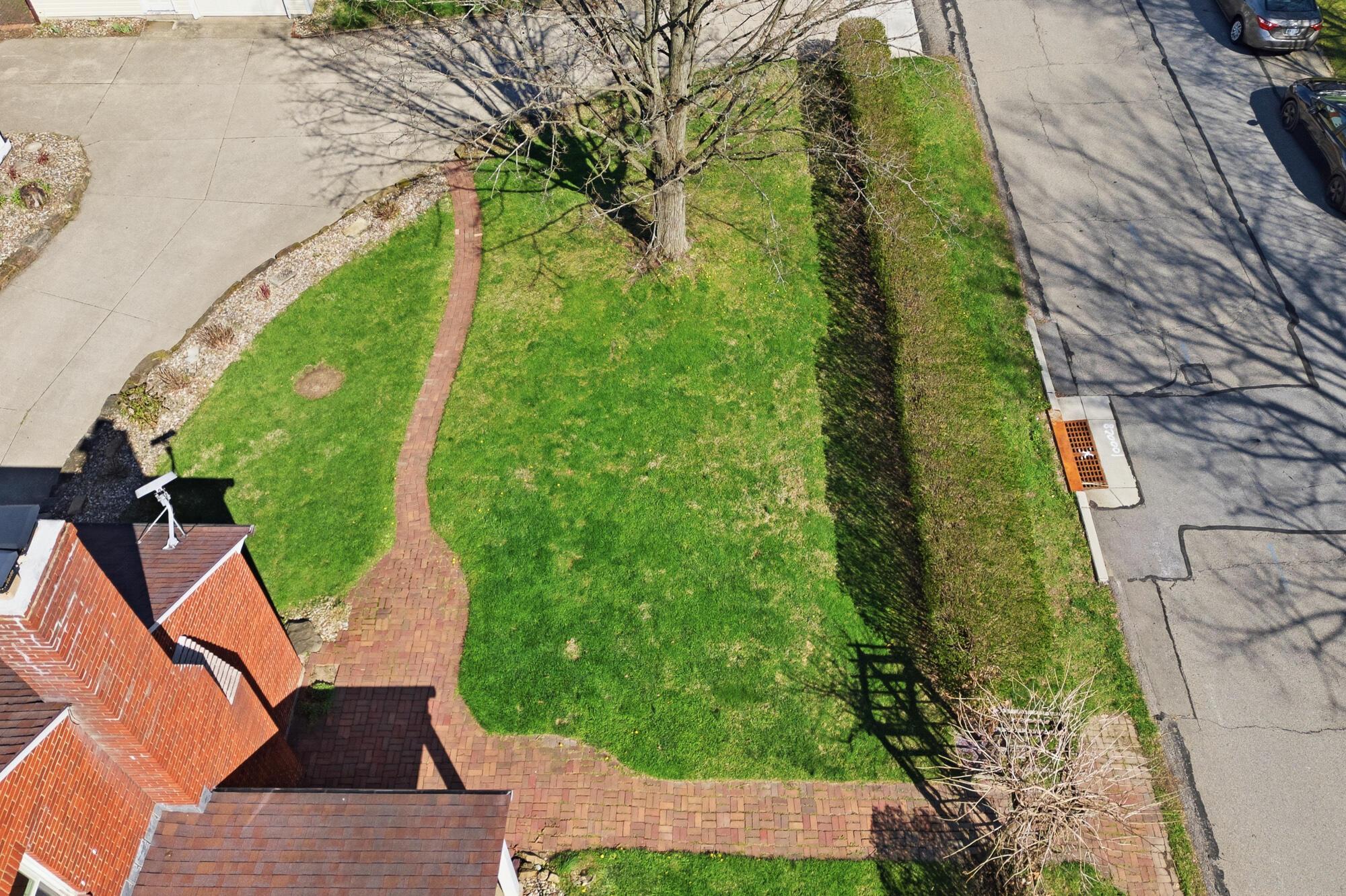 299 Taylor Road Mansfield, OH 44903 - Photo 31 of 40 Brick walkways