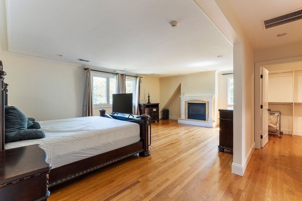 103 Levbert Road, Unit 103 Newton, MA 02459 - Photo 27 of 39