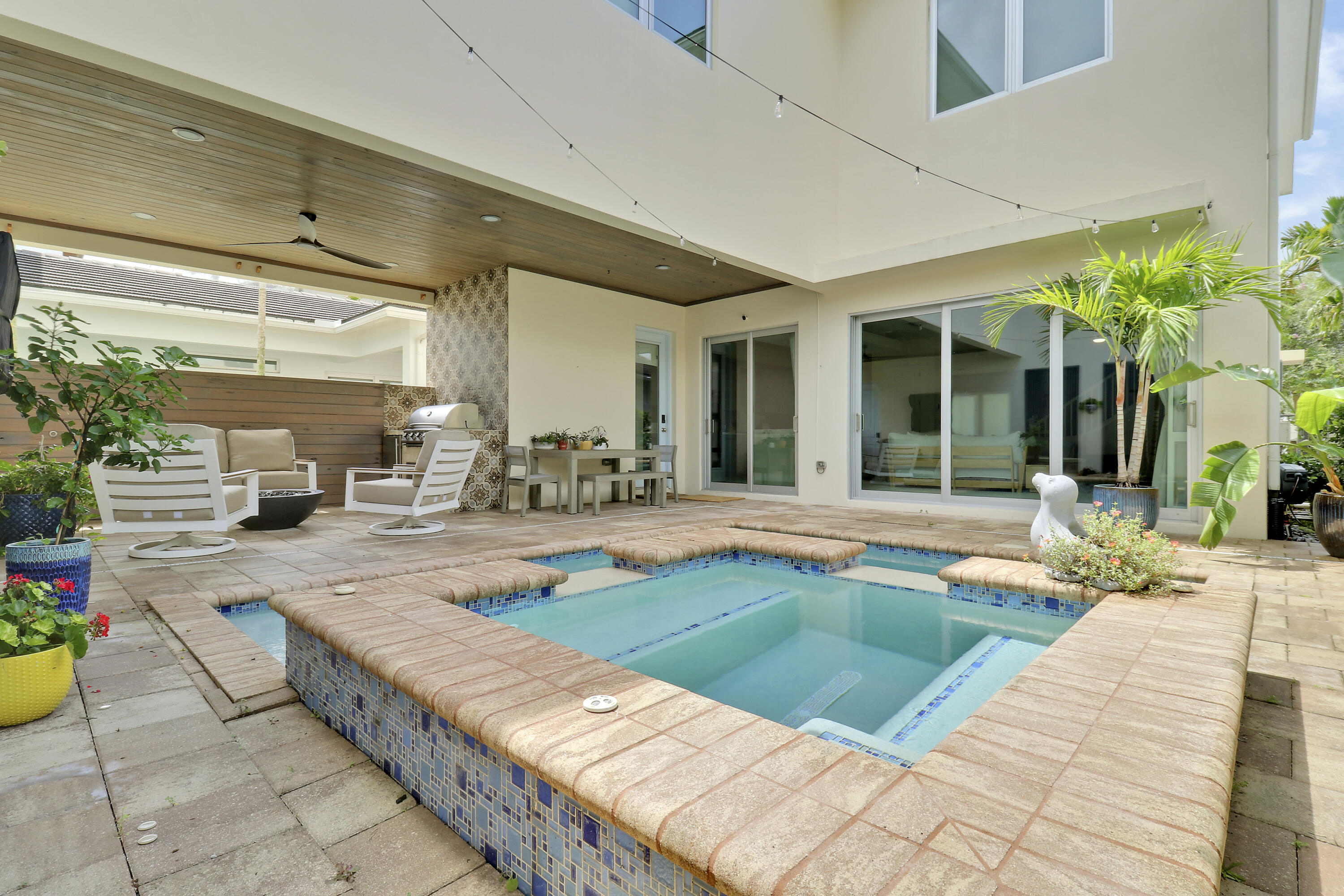 5021 Grandiflora Road Palm Beach Gardens, FL 33418 - Photo 18 of 52 24 - House