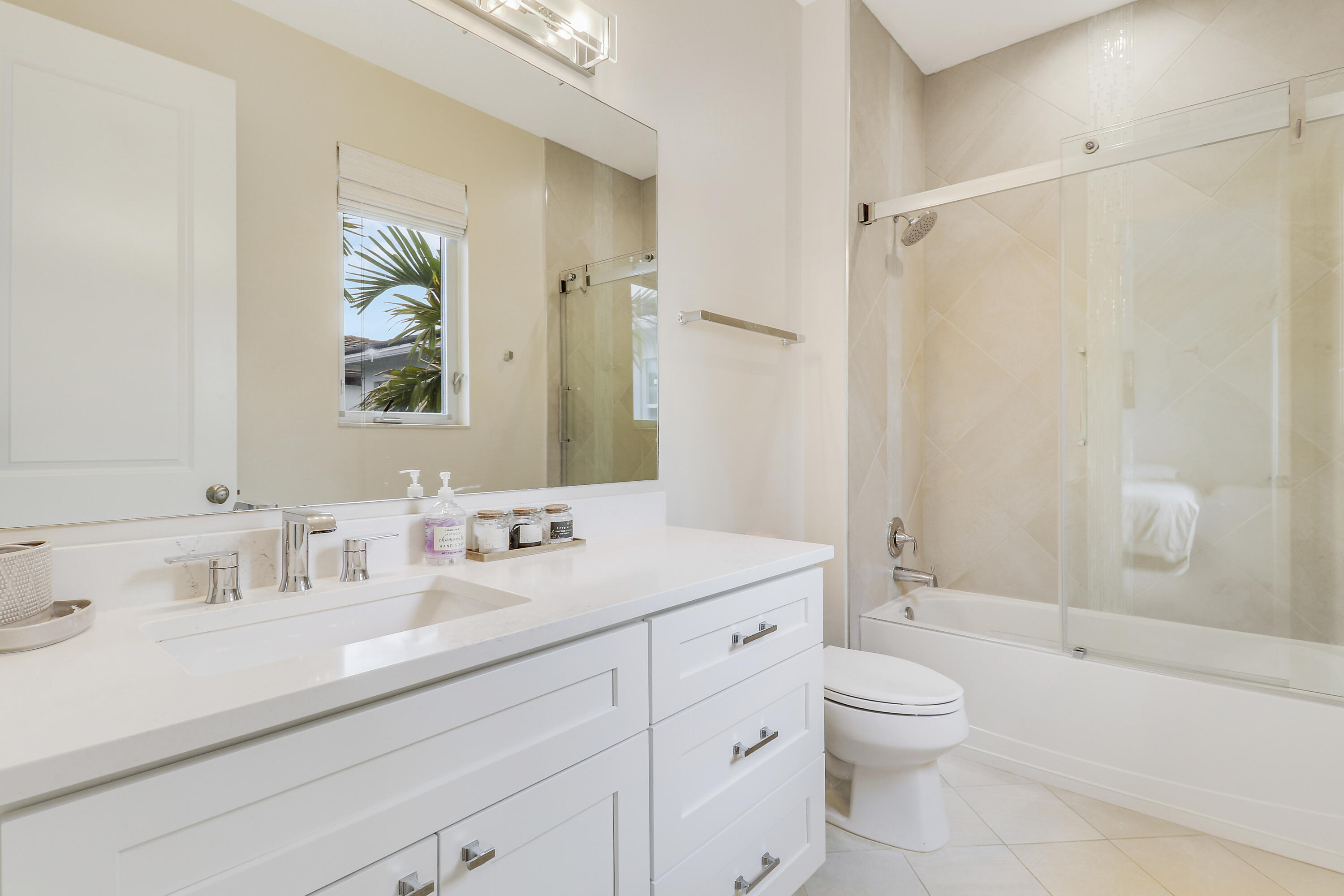 5021 Grandiflora Road Palm Beach Gardens, FL 33418 - Photo 34 of 52 52 - House