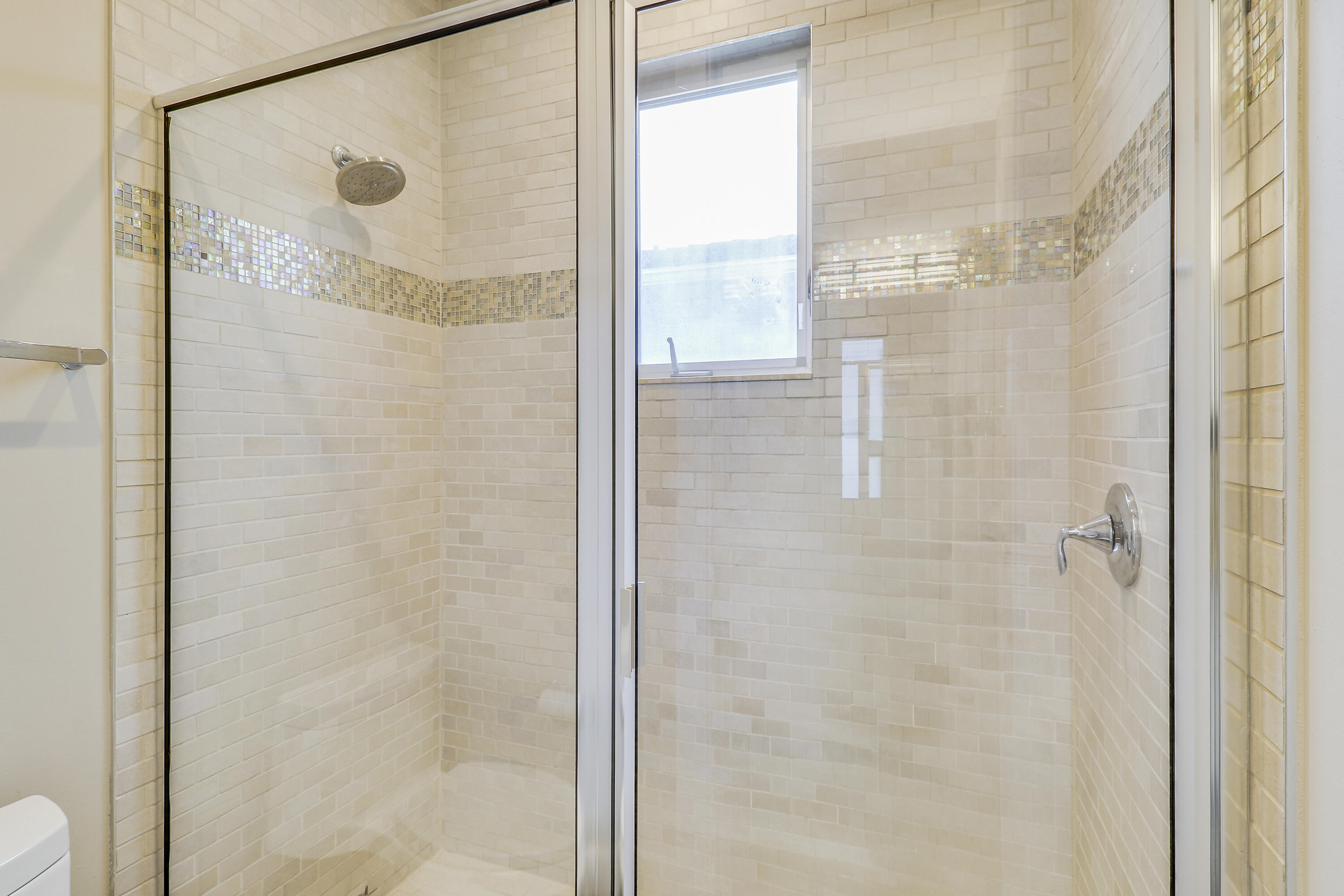 5021 Grandiflora Road Palm Beach Gardens, FL 33418 - Photo 37 of 52 57 - House