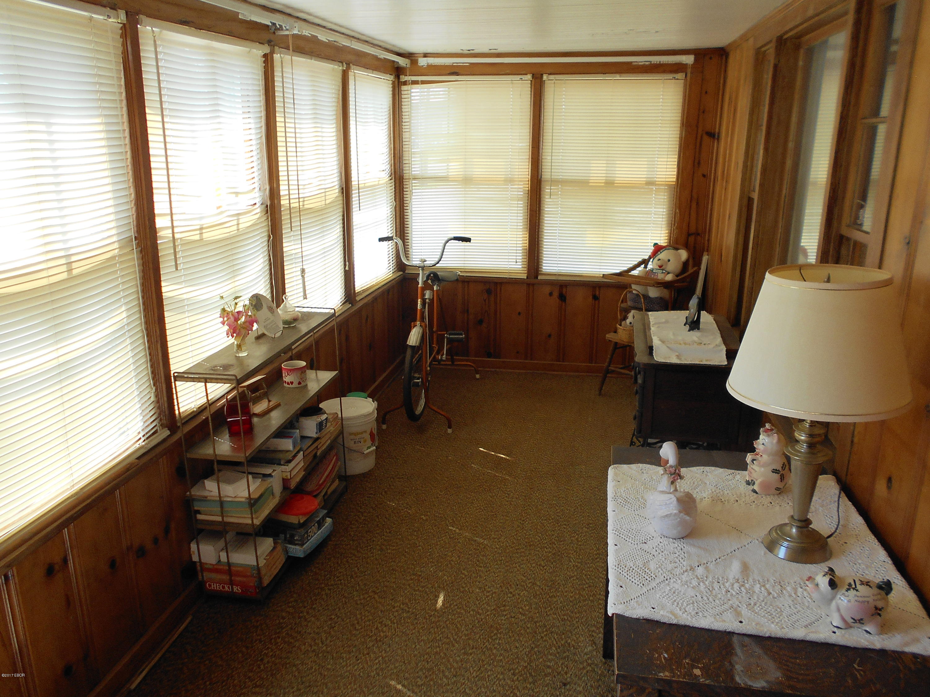 432 South Locust Street Flora, IL 62839 - Photo 11 of 34 Gallery Image 11