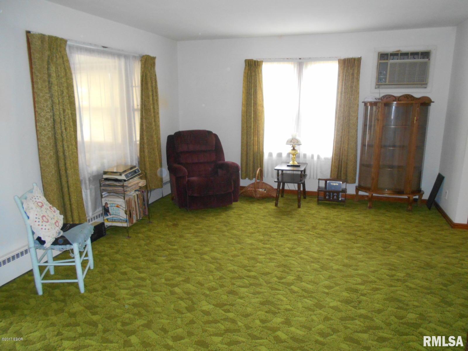 432 South Locust Street Flora, IL 62839 - Photo 13 of 34 Gallery Image 13