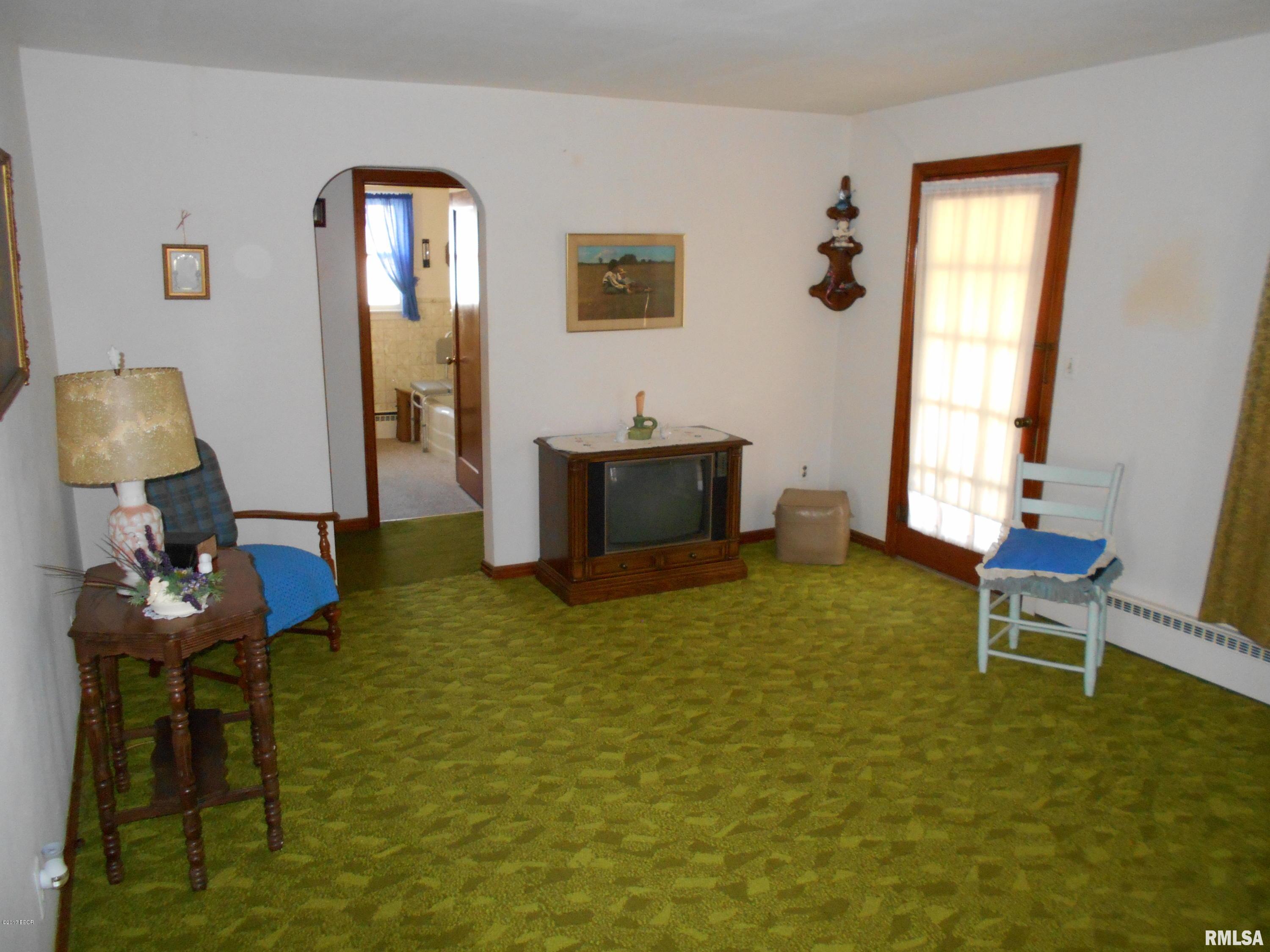 432 South Locust Street Flora, IL 62839 - Photo 14 of 34 Gallery Image 14