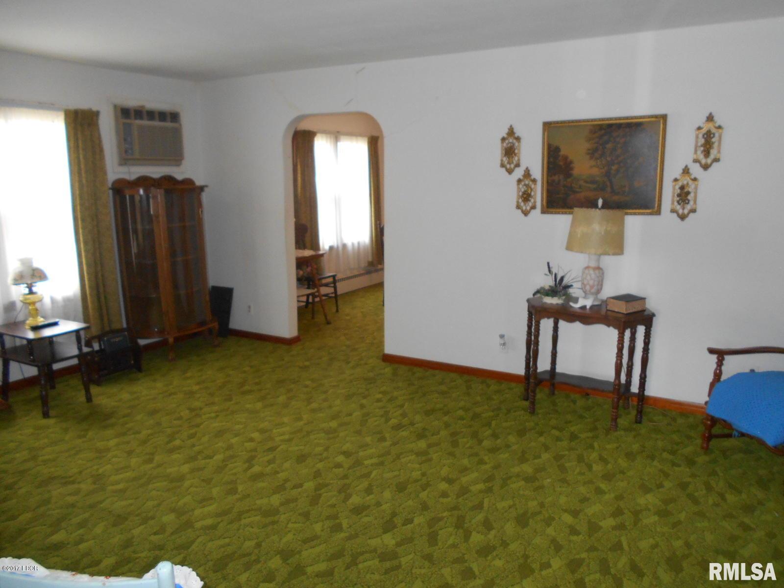 432 South Locust Street Flora, IL 62839 - Photo 16 of 34 Gallery Image 16