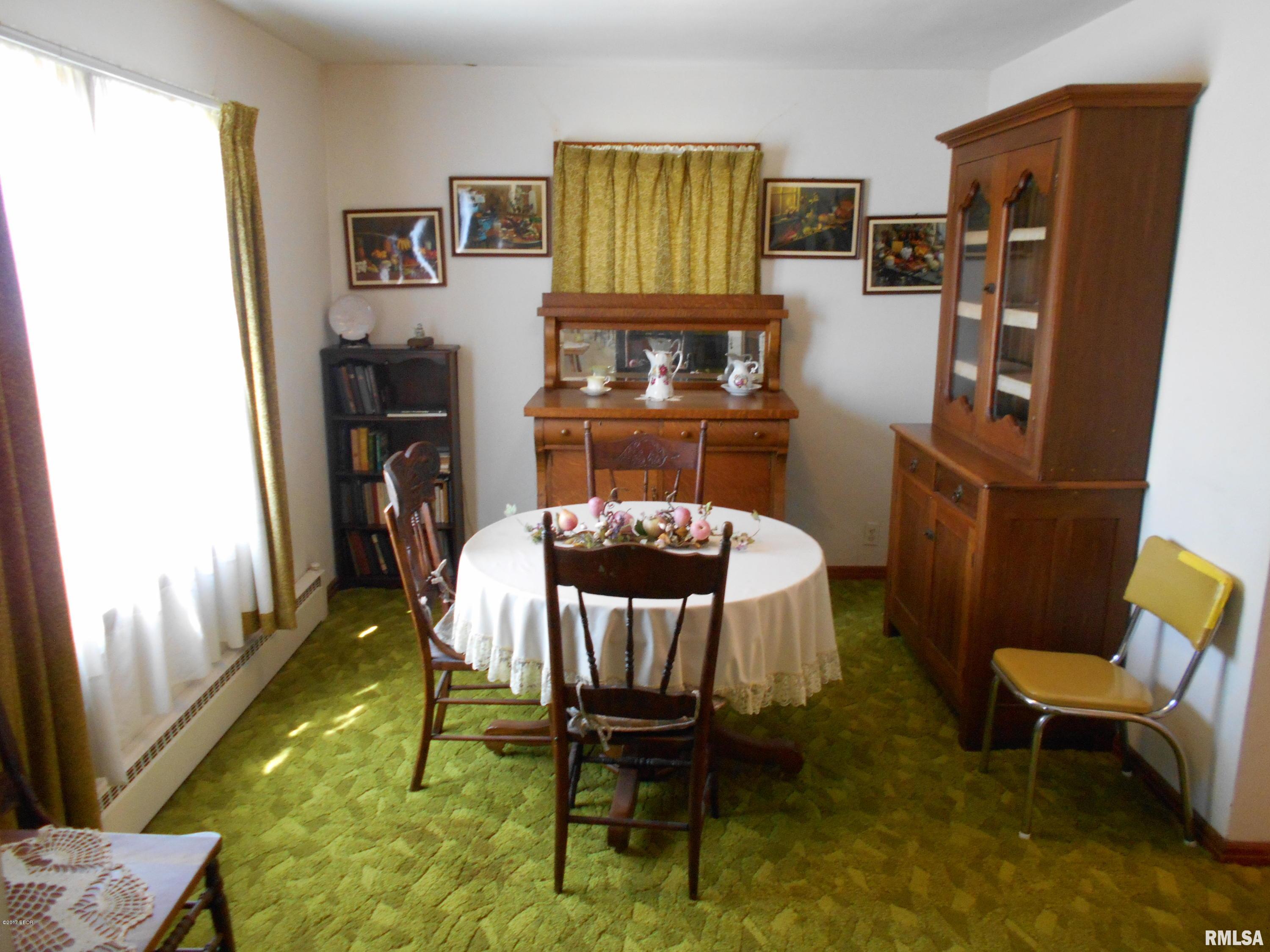432 South Locust Street Flora, IL 62839 - Photo 17 of 34 Gallery Image 17