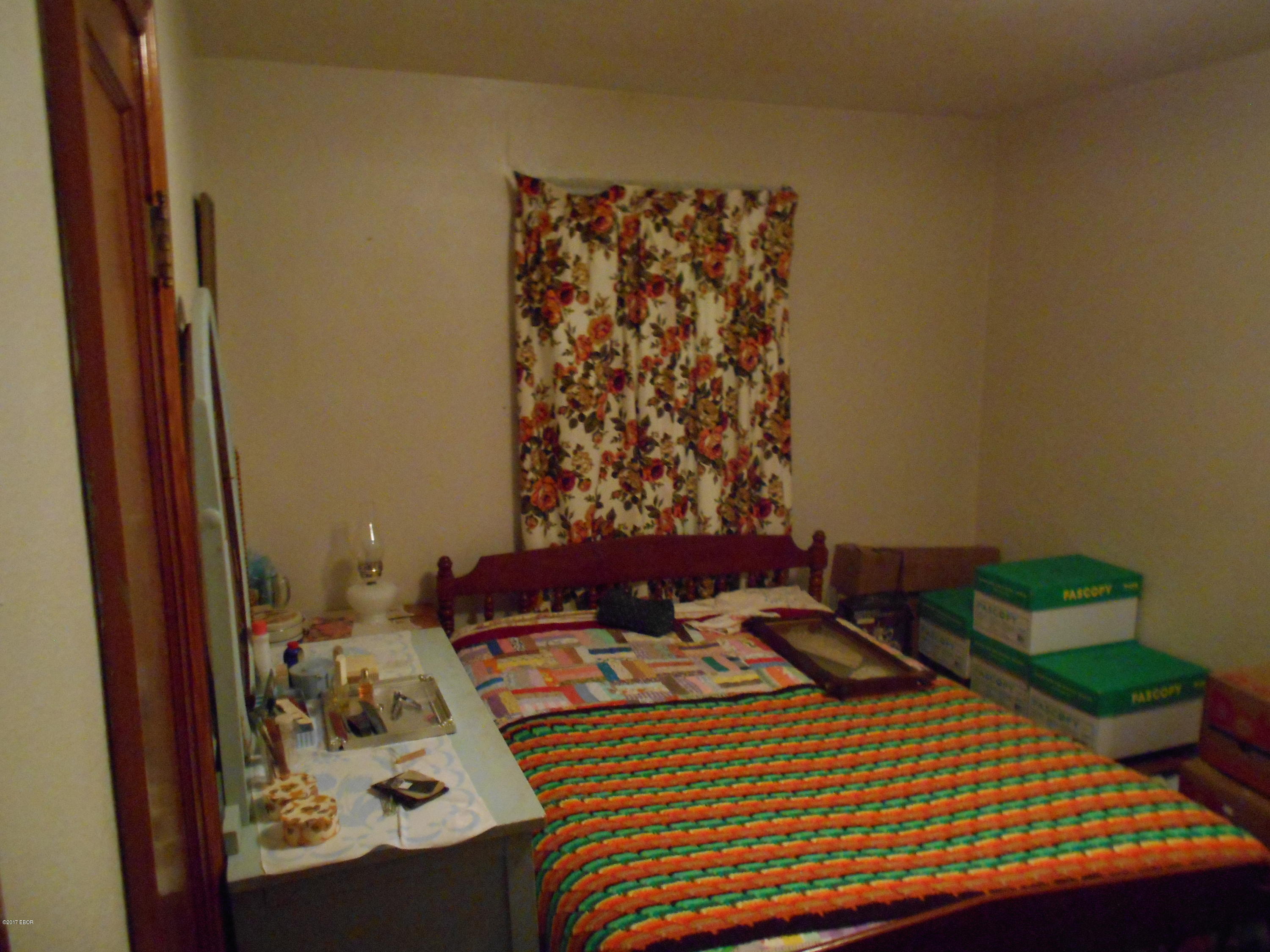 432 South Locust Street Flora, IL 62839 - Photo 21 of 34 Gallery Image 21
