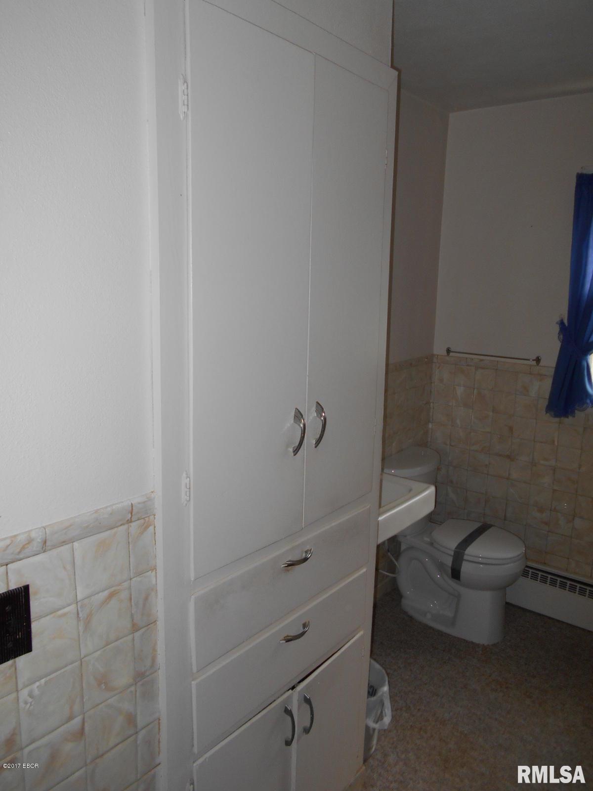 432 South Locust Street Flora, IL 62839 - Photo 26 of 34 Gallery Image 26