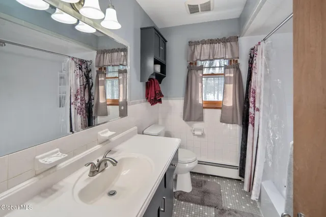 $330,000 | 437 East Lucille Lane, Rotterdam, NY 12306