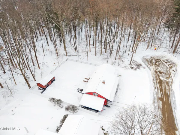 $360,000 | 437 East Lucille Lane, Rotterdam, NY 12306