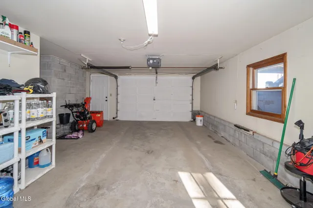 $330,000 | 437 East Lucille Lane, Rotterdam, NY 12306