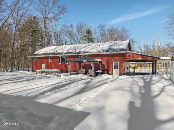 $360,000 | 437 East Lucille Lane, Rotterdam, NY 12306