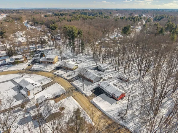 $360,000 | 437 East Lucille Lane, Rotterdam, NY 12306