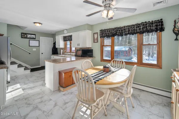 $360,000 | 437 East Lucille Lane, Rotterdam, NY 12306