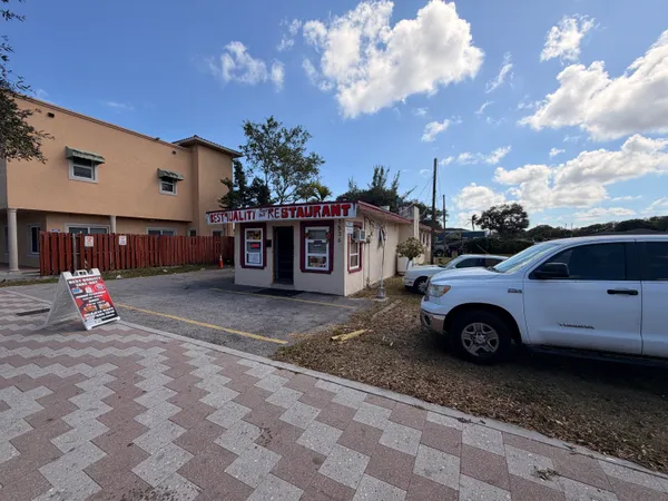 $825 | 1551 Northwest 6th Street, Unit 6, Fort Lauderdale, FL 33311