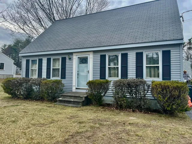 $395,000 | 17 Greenfield Lane, Biddeford, ME 04005