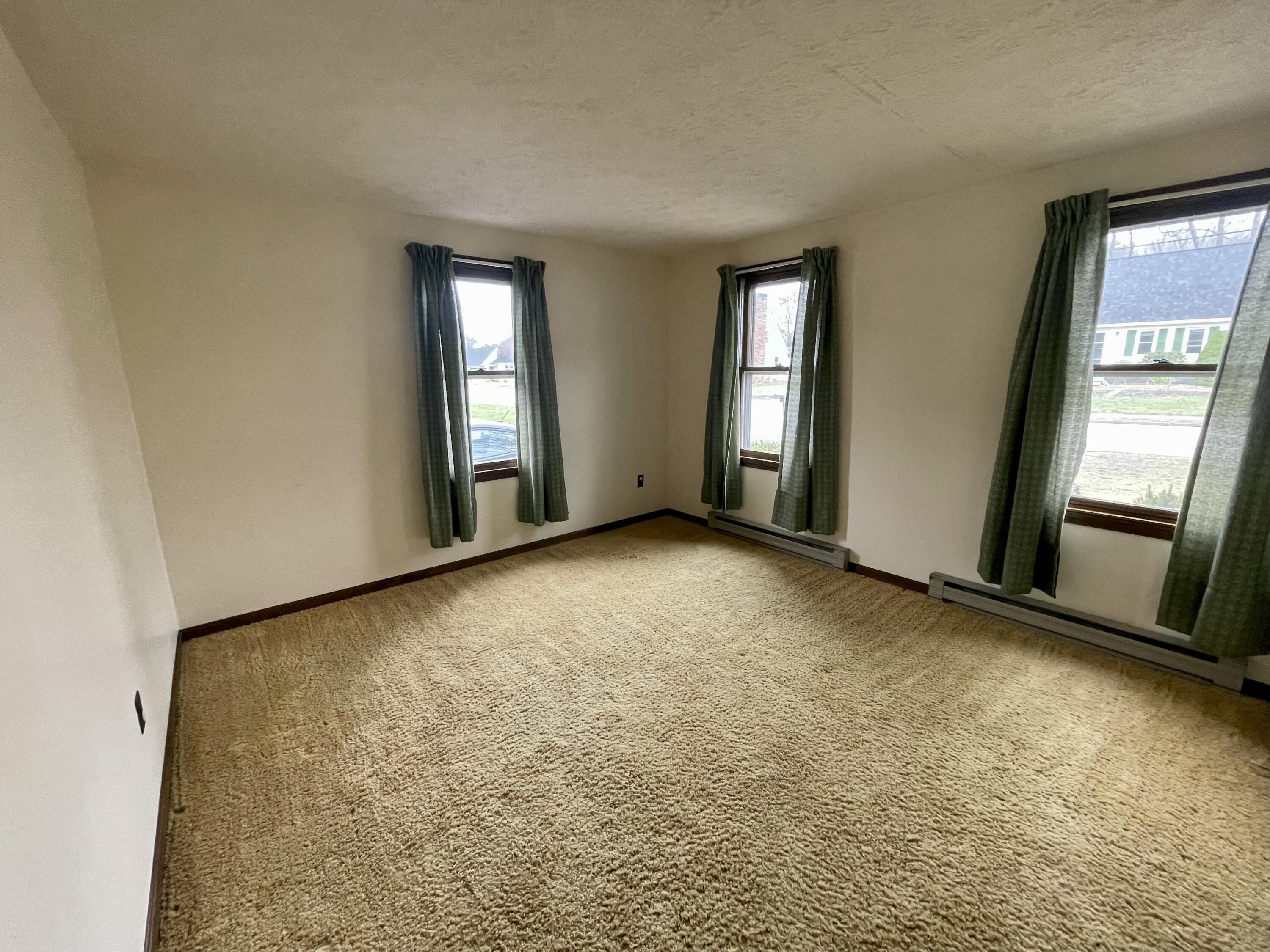 17 Greenfield Lane Biddeford, ME 04005 - Photo 3 of 15 Bedroom 1