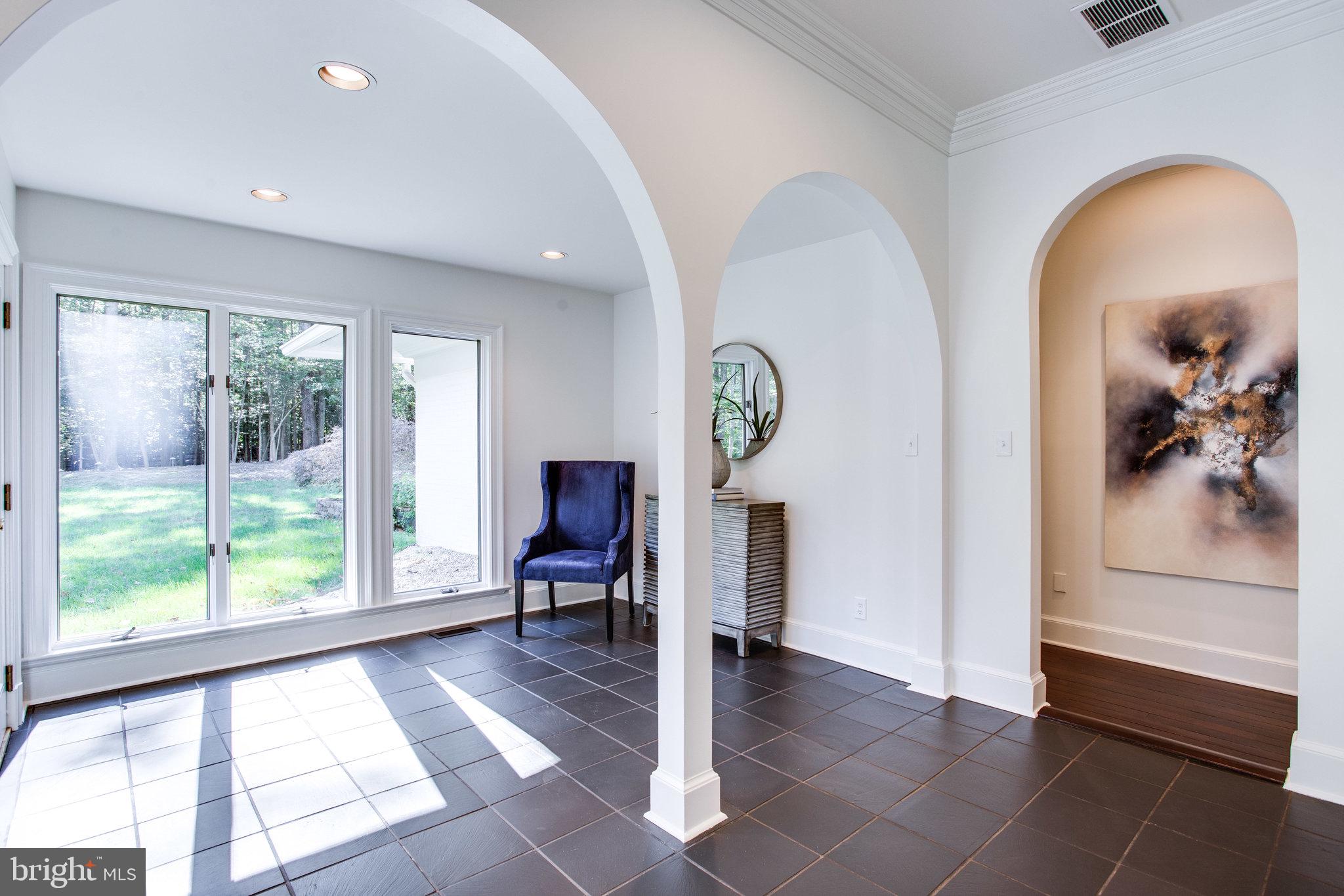 137 Yarnick Road Great Falls, VA 22066 - Photo 16 of 61 Wonderful reading room!