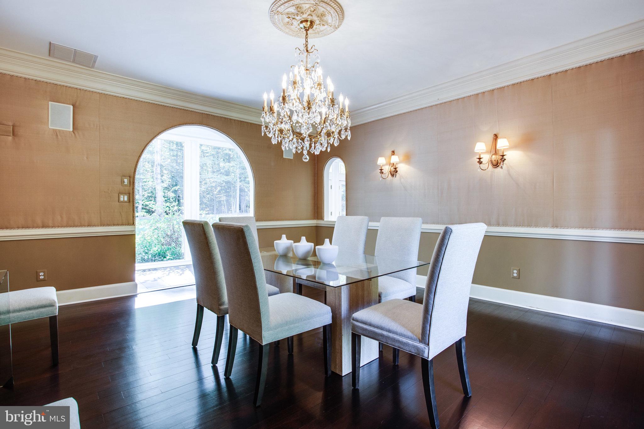 137 Yarnick Road Great Falls, VA 22066 - Photo 27 of 61 Amazing Chandelier