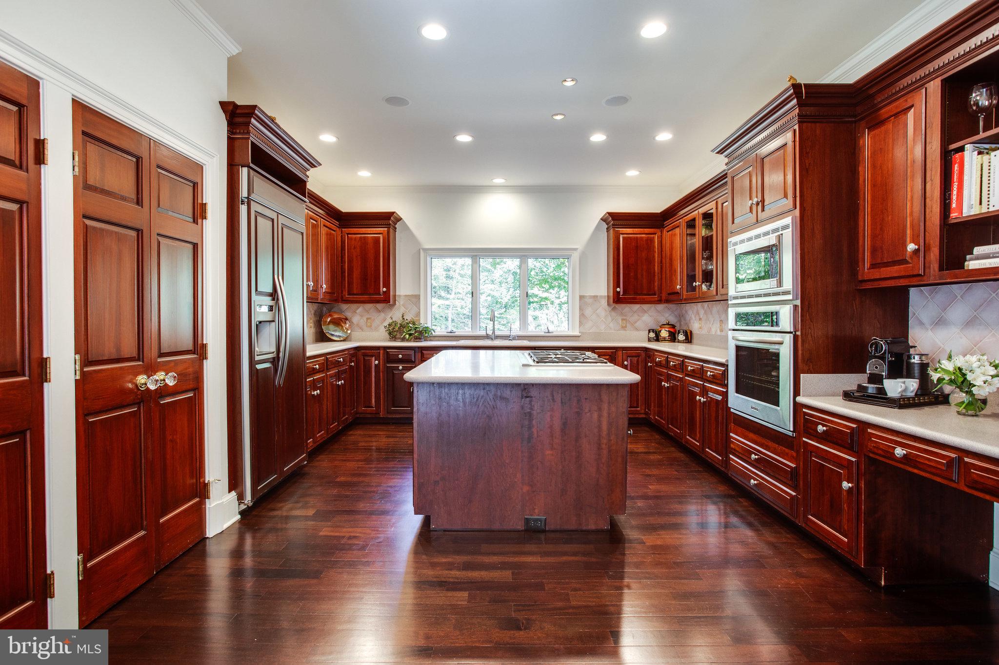 137 Yarnick Road Great Falls, VA 22066 - Photo 30 of 61 Large Kitchen with island cooktop