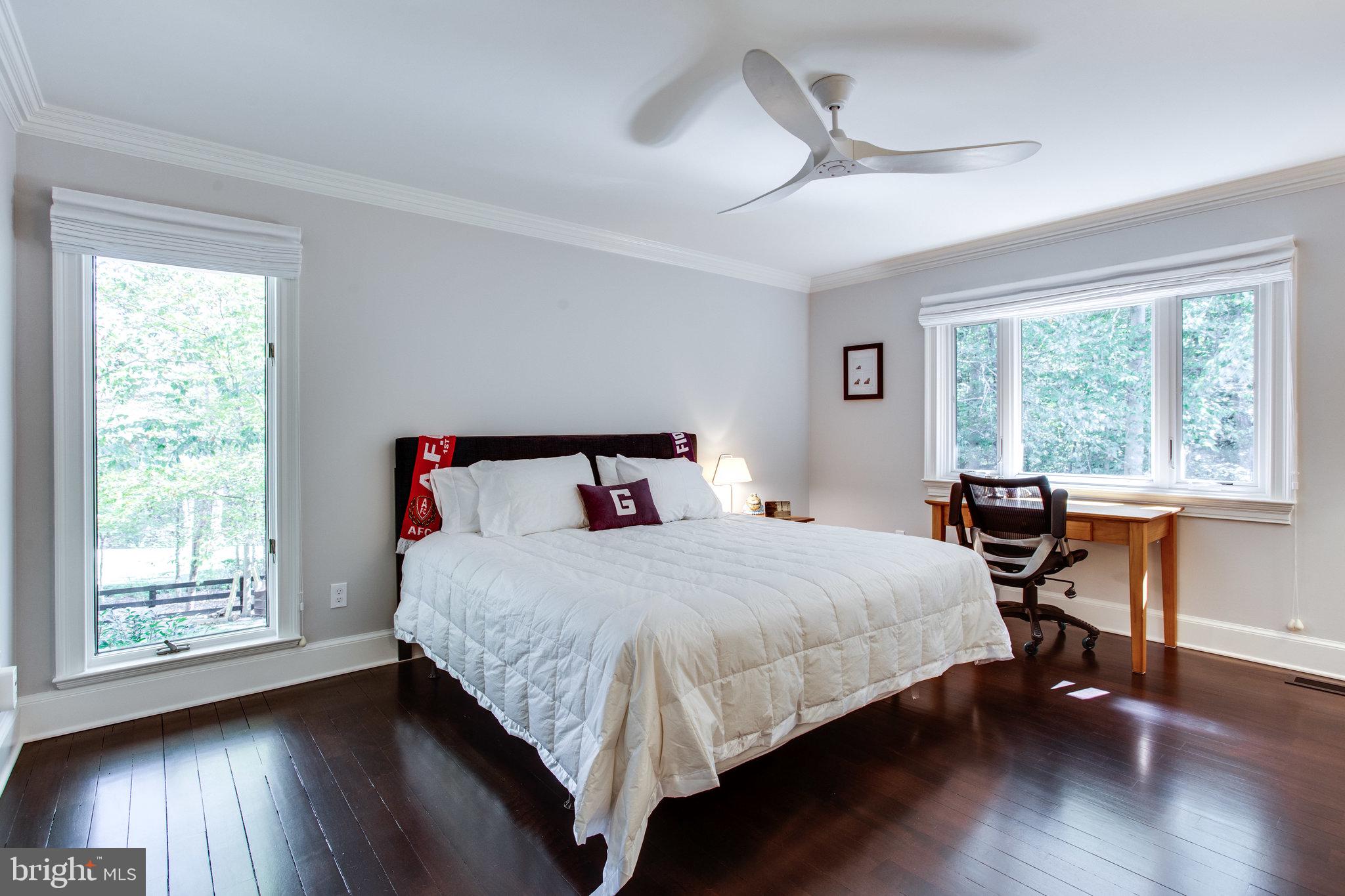 137 Yarnick Road Great Falls, VA 22066 - Photo 35 of 61 Bedroom 2 with large walk in closet