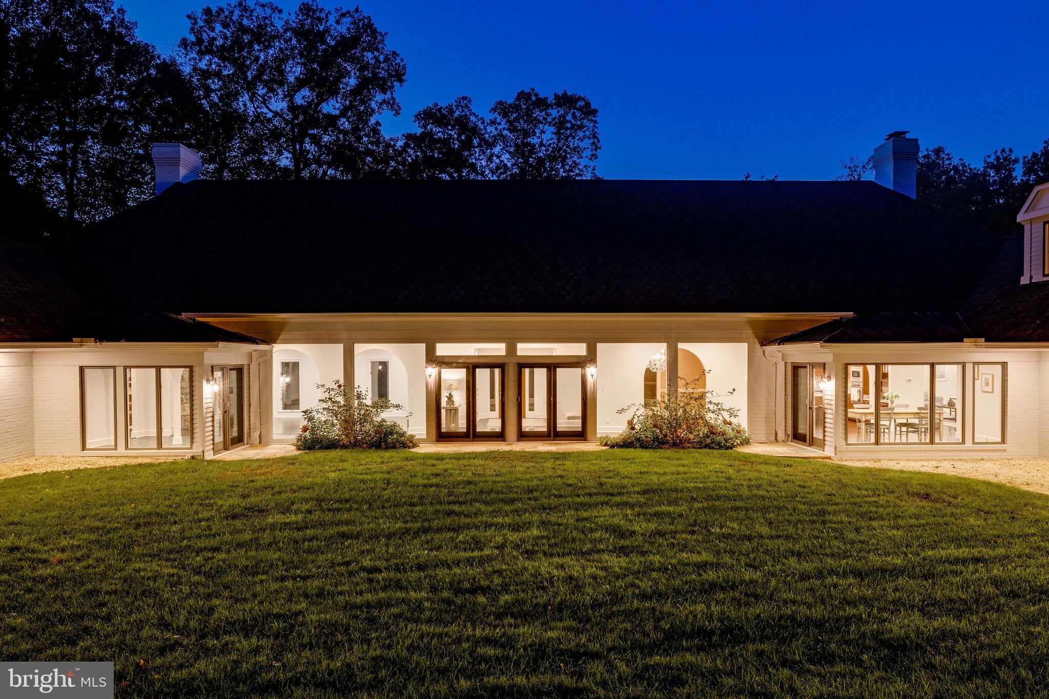 137 Yarnick Road Great Falls, VA 22066 - Photo 5 of 61 Gallery Image 5