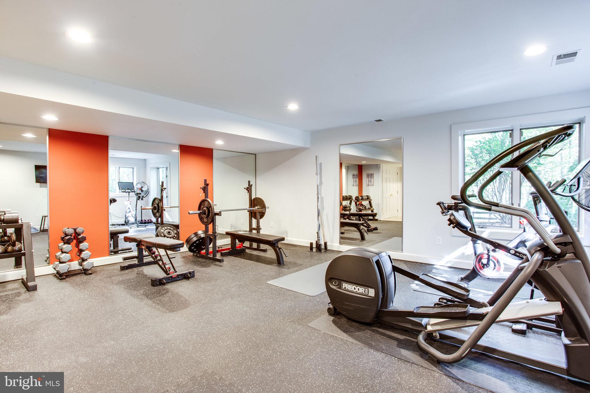 137 Yarnick Road Great Falls, VA 22066 - Photo 45 of 61 Exercise room