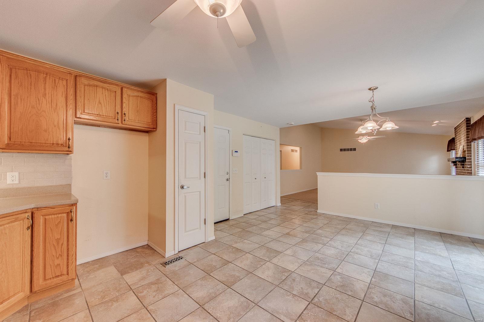 104 Tara Ridge Court Ballwin, MO 63021 - Photo 18 of 52 Gallery Image 18