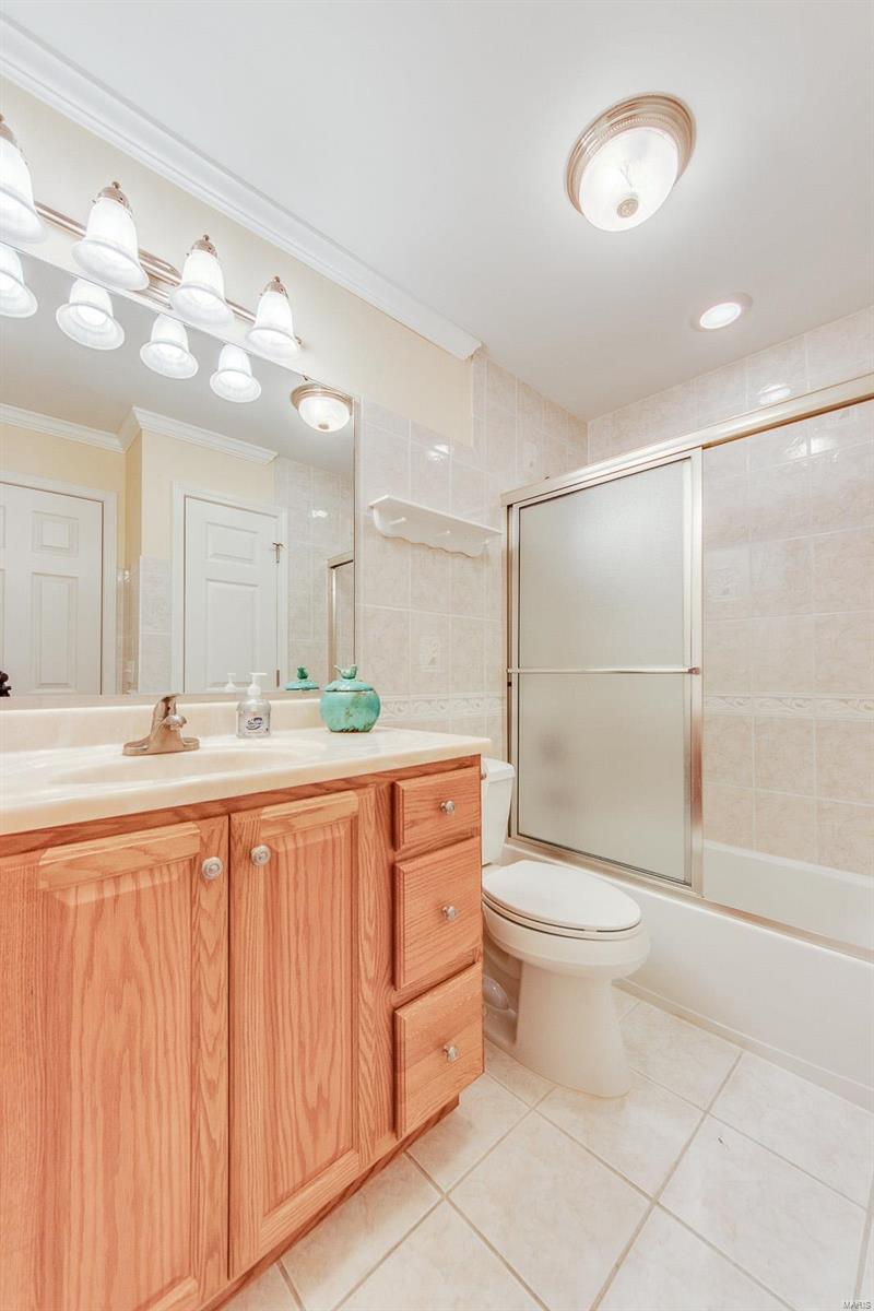 104 Tara Ridge Court Ballwin, MO 63021 - Photo 30 of 52 Gallery Image 30